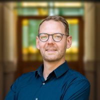 Dr. Marc-André Sparke